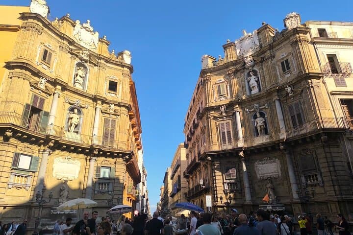 Palermo tour : a journey through art, monuments and ancient markets
