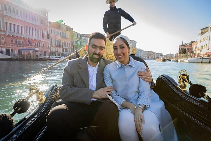 Venice Gondola photoshoot–a magical experience on the canals