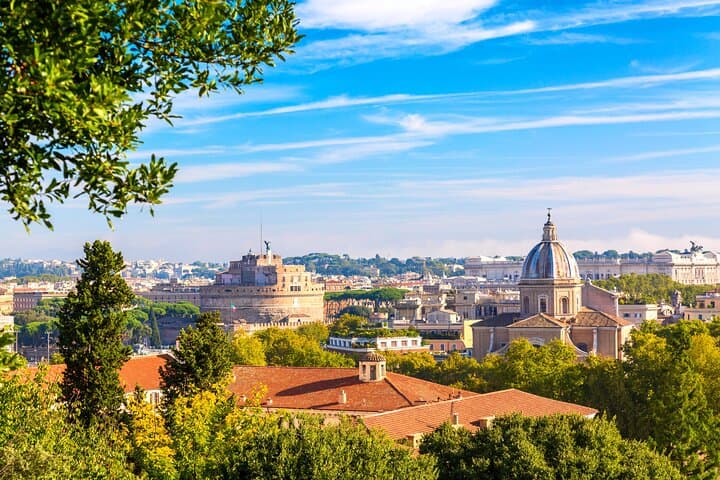 The sights of Rome showcased on this tour are nothing short of magnificent.