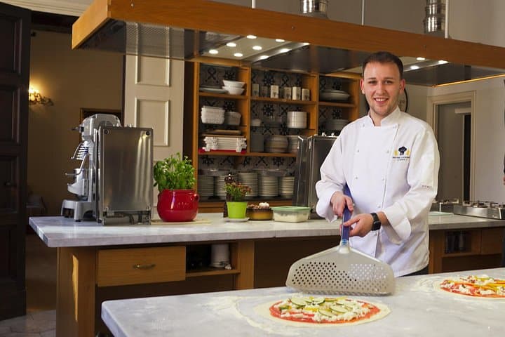 Pizza and Gelato Making Class in the Heart of Rome