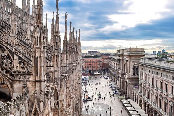 Milan Private Walking Tour with a Local