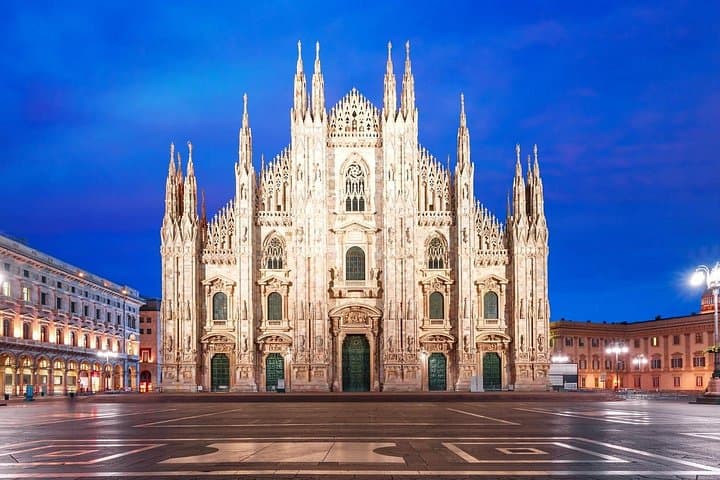 Milan Private Walking Tour with a Local