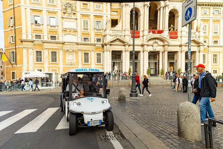 Rome Highlights City Guided Tour by Golf Cart with Gelato
