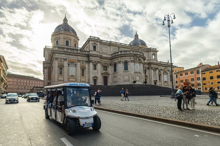 Rome Highlights City Guided Tour by Golf Cart with Gelato