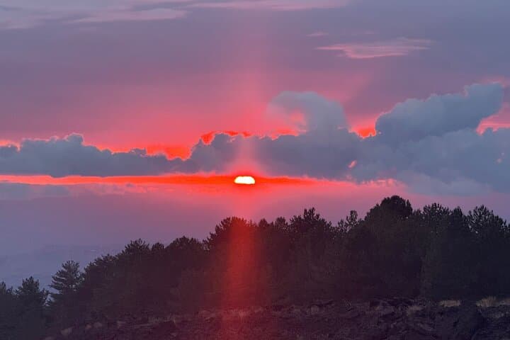Catania: Etna Sunset Tour, Lava Cave by Jeep & Van