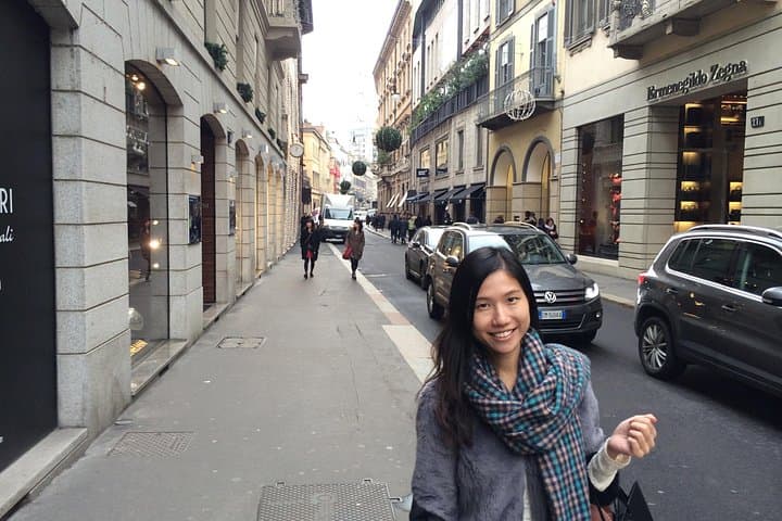 shopping in Golden Triangle (Montenapoleone)