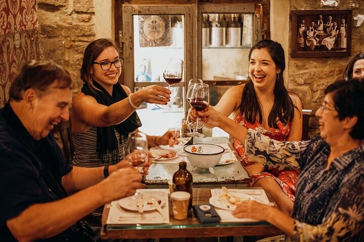 Private Rome Food Tour in Trastevere at Night