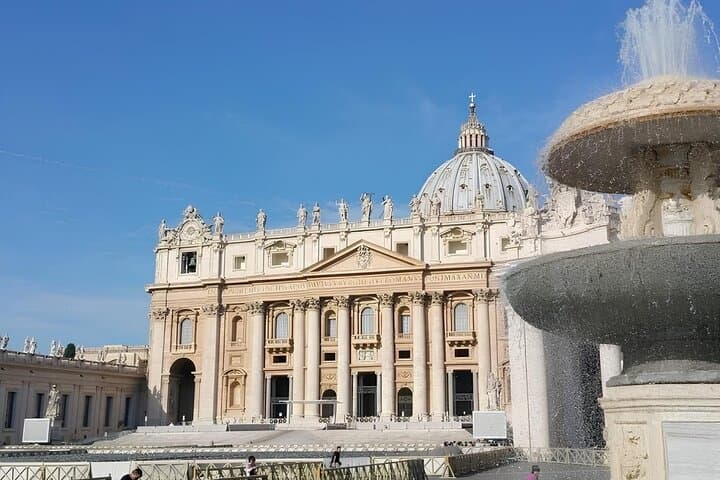 Vatican Papal Audience Tour with local Assistance
