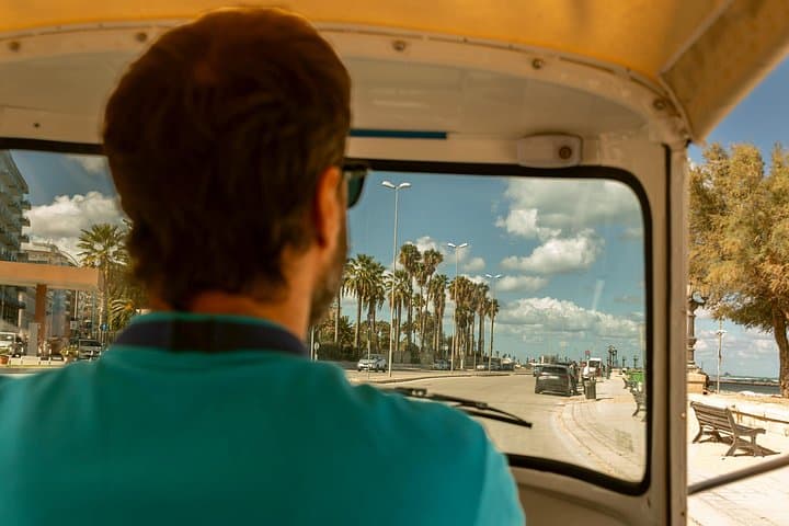 Bari Tuk Tuk tour along the coast