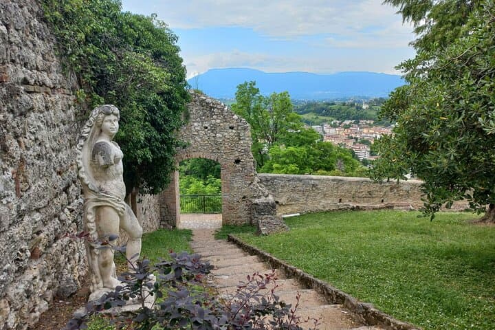 Prosecco Hills Day Trip from Venice & Treviso: 2 Wineries