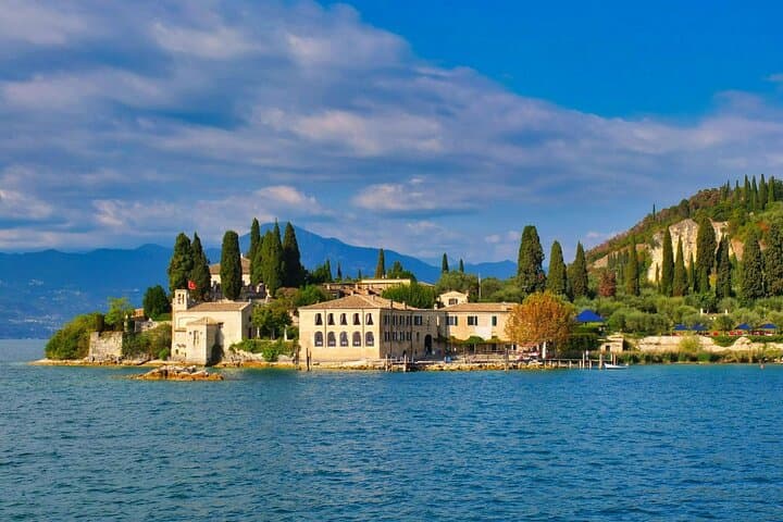 Semi-Private Verona & Lake Garda Tour from Venice & Treviso