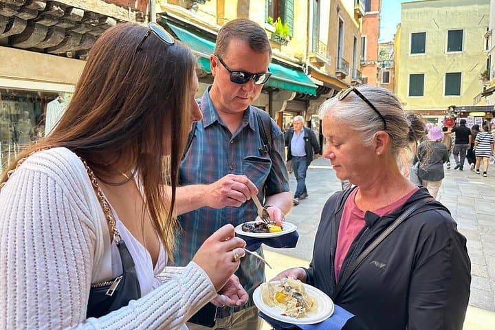 Venetian Cicchetti Street Food and Sightseeing Walking Tour