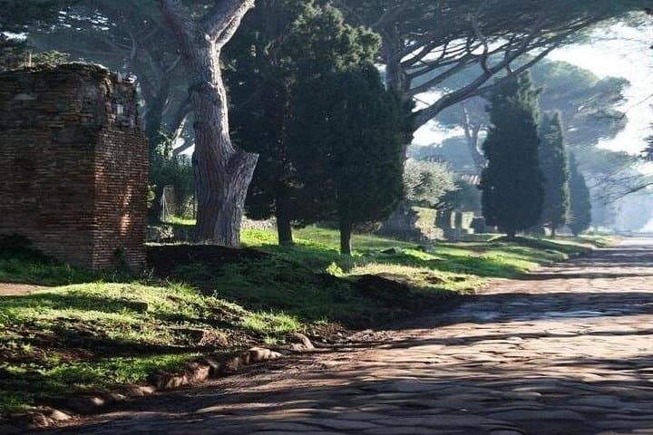 Rome Private Golf Cart Tour with Colosseum & Ancient Catacombs