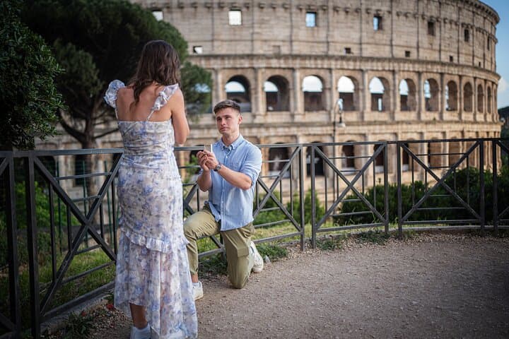 Private Photoshoot Experience in Iconic Rome Locations