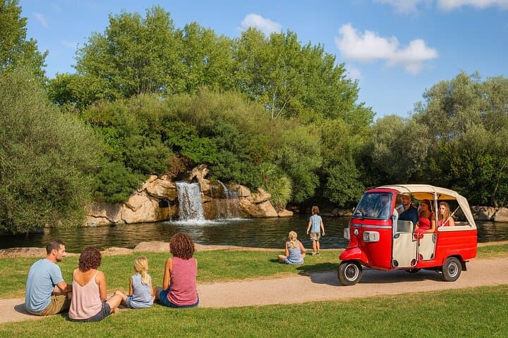 Olbia : Private Romantic Tuk-Tuk Tour + Pickup Included