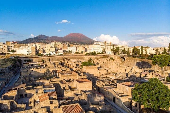 Visit Pompeii and Herculaneum Excavations from Salerno