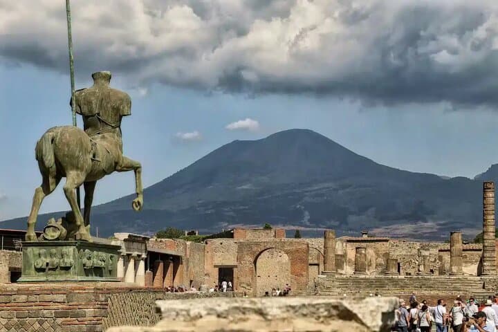 Pompeii Excavations Tour from Maiori
