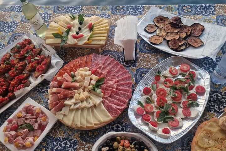 Full Day Cruise in Taormina with Snorkeling & Aperitif