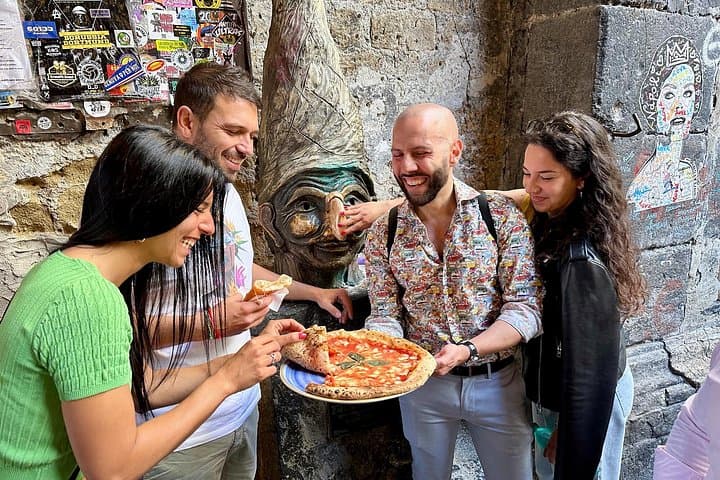 Small Group Street Food and Walking Tour in Naples