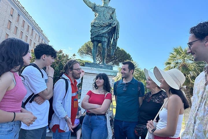 Best of Naples Guided Walking Tour of the City Highlights
