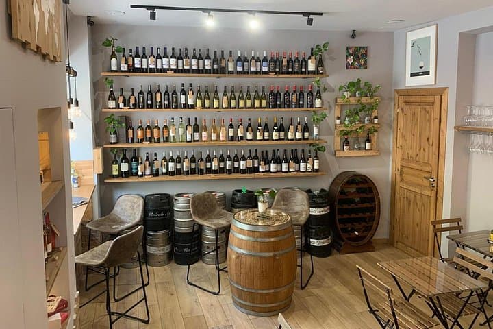 The cozy tasting room