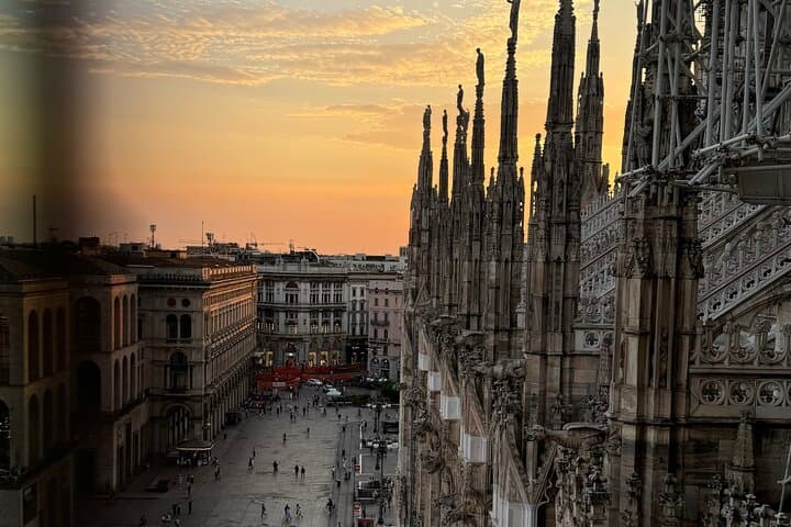 Milan Duomo Cathedral and Rooftop Access with Audio Guide App