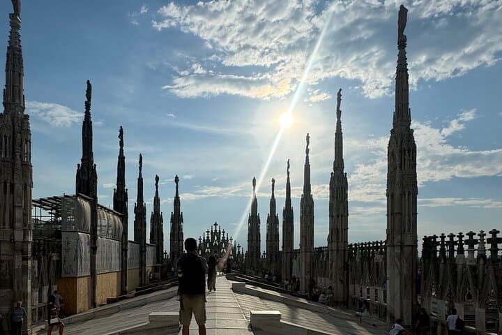 Milan Duomo Cathedral and Rooftop Access with Audio Guide App