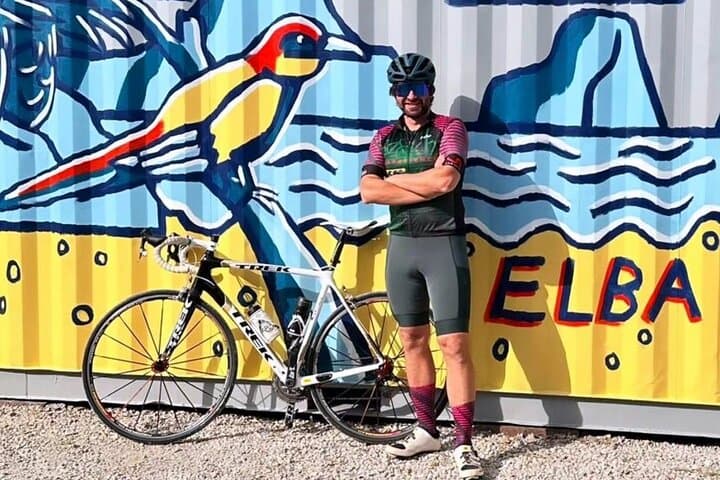 Discover the Island of Elba by Road Bike with Guide and Assistance