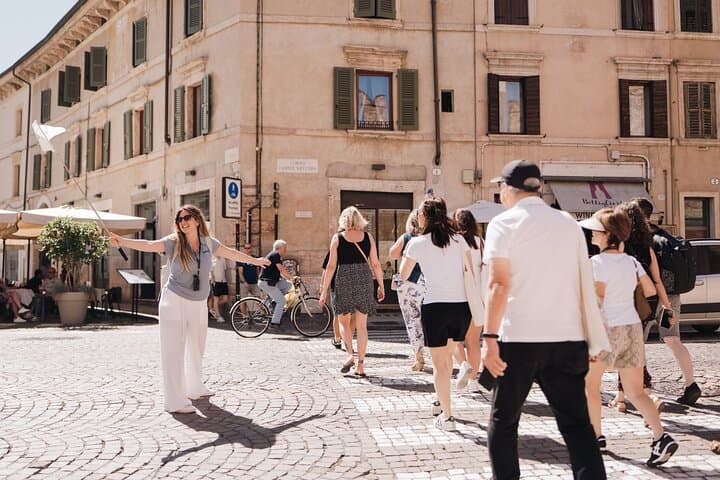 From Venice: Verona, Sirmione & Lake Garda with Boat Cruise