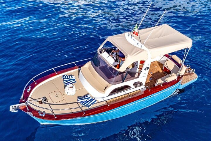 Full Day Private Boat Tour to Capri from Positano