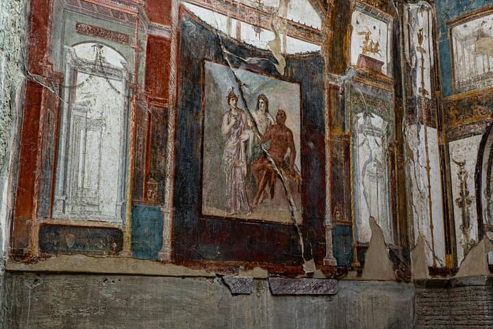 Pompeii and Herculaneum Small-Group with an Expert Archaeologist