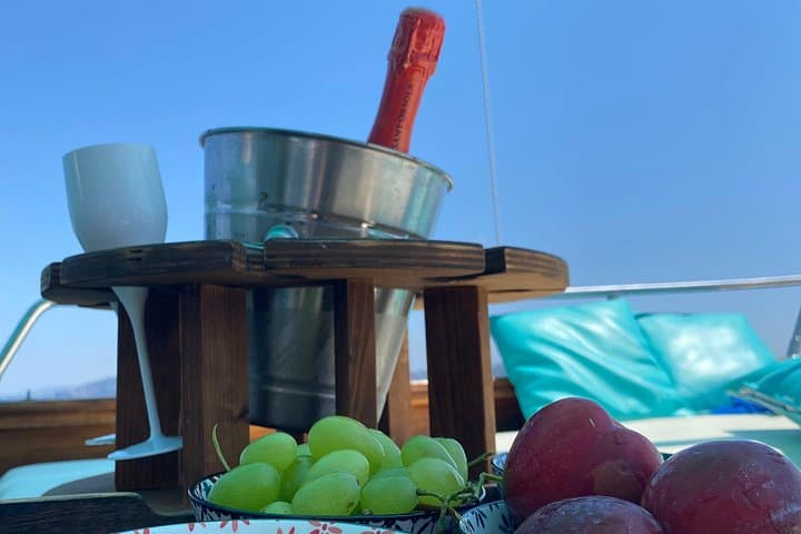 Private sunset boat tour to Ischia