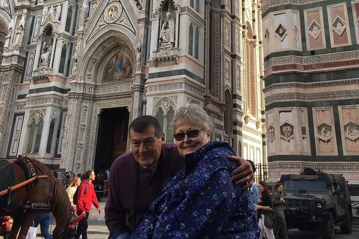 hugs and impressive architecture