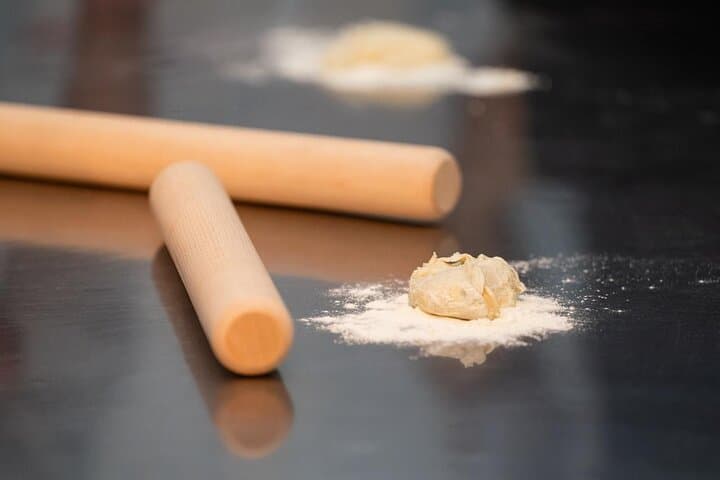 Pizza and Tiramisu lesson in Milan