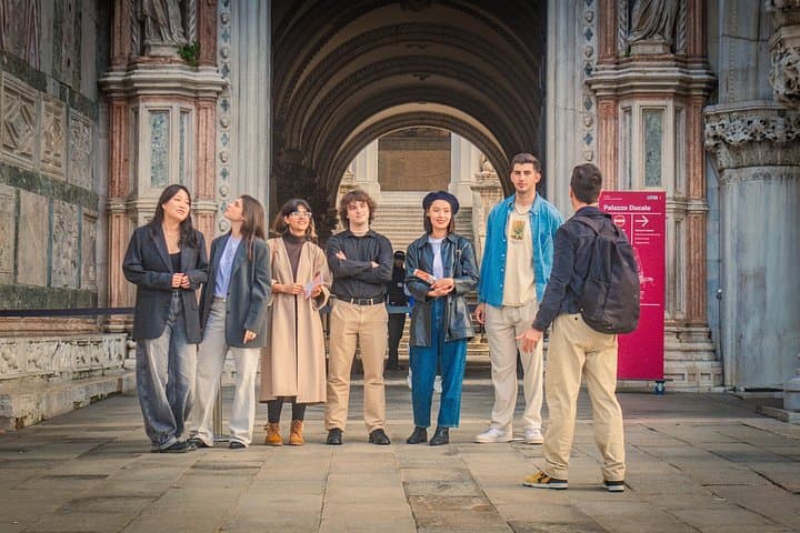 Priority Access to Doge’s Palace: Guided Walking Tour in Venice