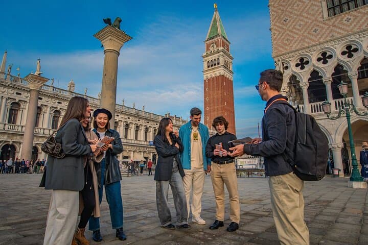 Priority Access to Doge’s Palace: Guided Walking Tour in Venice