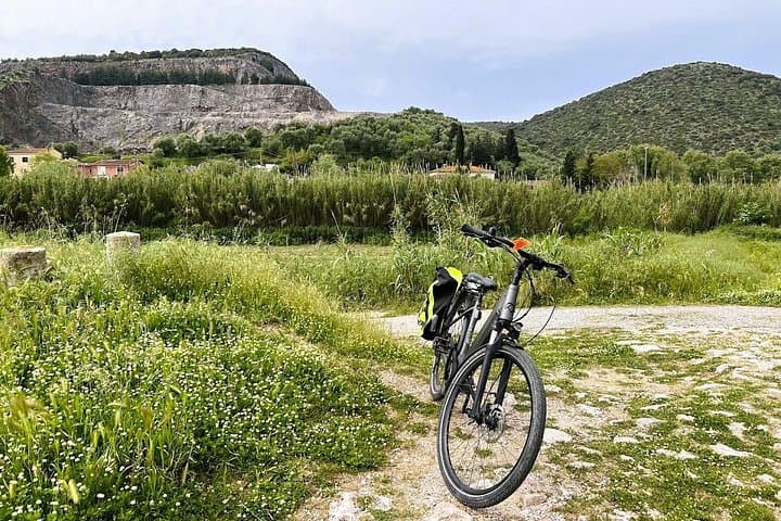 Self Guided Bike Tour from Lucca to Montecarlo Wine Roads