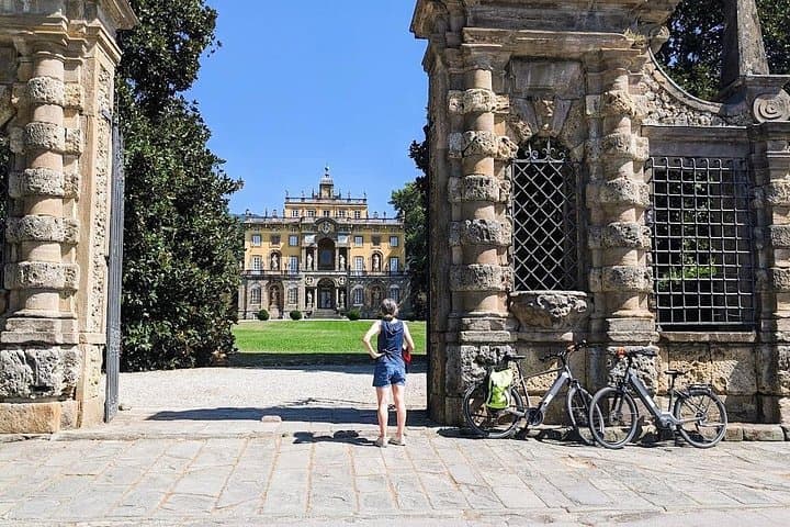 Self Guided Bike Tour from Lucca to Montecarlo Wine Roads