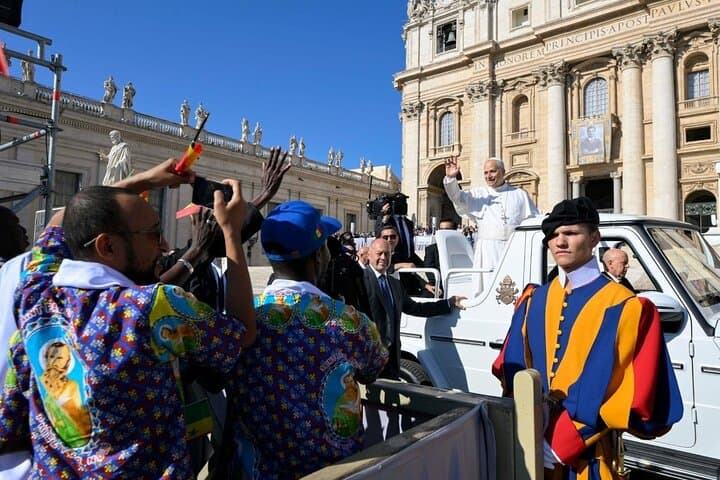 Rome: Join the Papal Audience with Pope Leo XIV