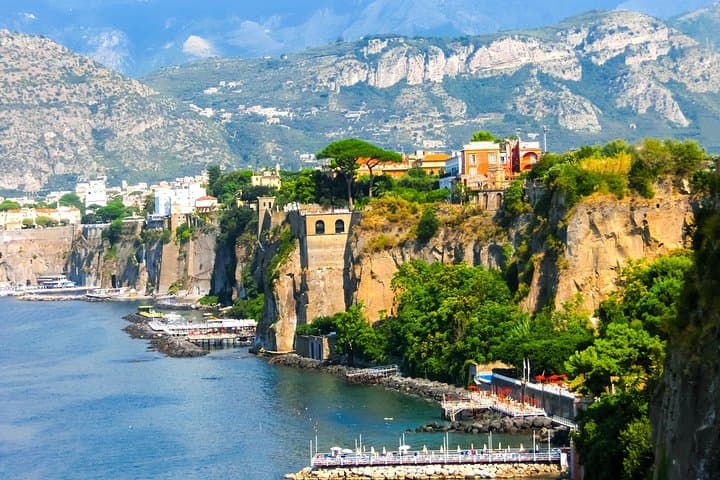 Pompeii and Amalfi Coast Day Trip from Rome by High Speed Train