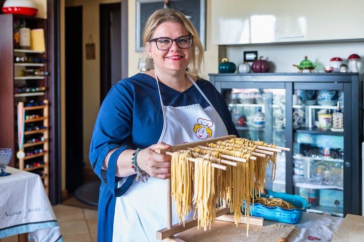 Food Experience in Perugia Home Style Cooking School
