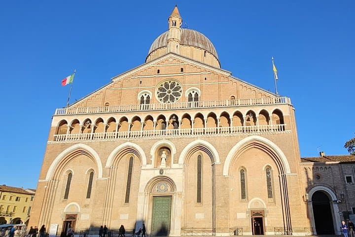 Tour Accompanied by the Historic Center of Padua