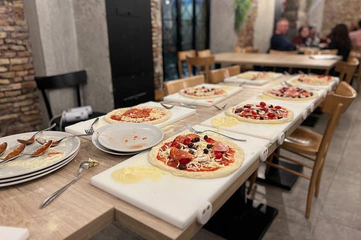Palermo: Small Group Pizza Making Class with Wine and Soft Drinks