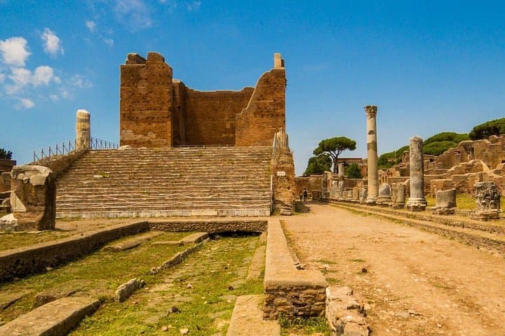 Half Day Tour at Ostia Antica with Private Transfer and Tickets