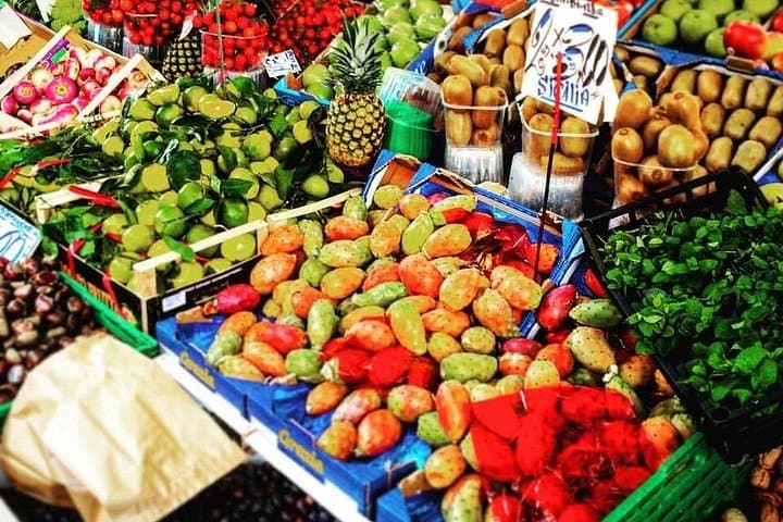 Food Point of Sale Tour and Italian Cooking Class in Milan