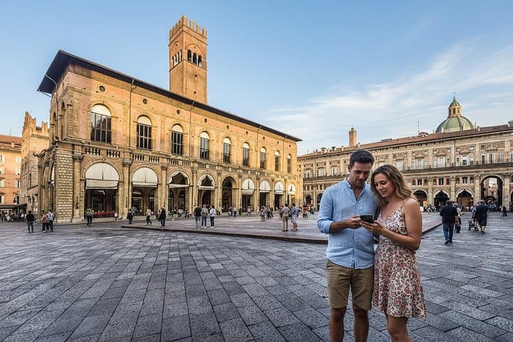 Self Guided Audio Walking Tour of Bologna with Quizzes