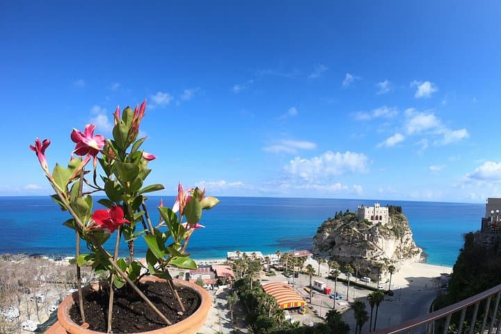 Walking Food & Drinks Tour Tropea