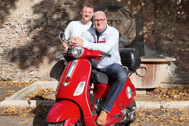 Rome: Lizzie McGuire Experience with Vespa Tour