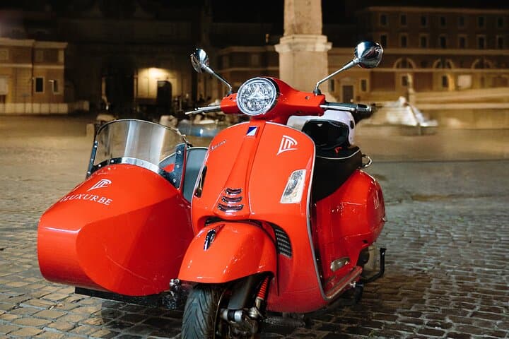 Vespa Sidecar Tour: Rome by Night