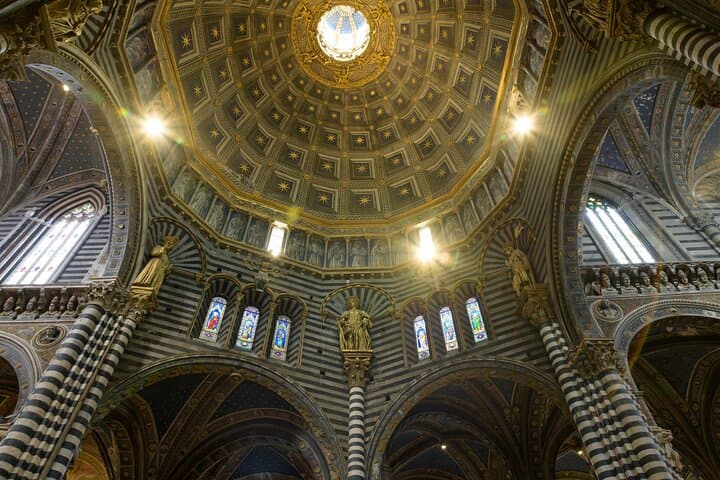 Siena Private Walking Tour: Traditions, Streets & Cathedral